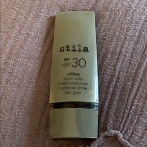 Stila Sheer Color Tinted Moisturizer